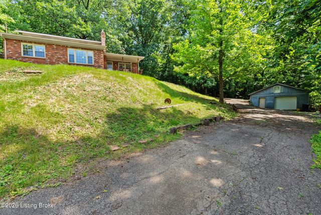 10811 Stonestreet Rd, Louisville, KY 40272