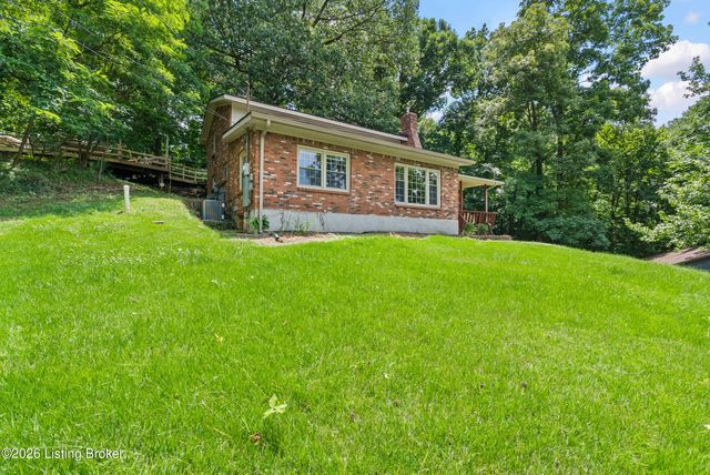 10811 Stonestreet Rd, Louisville, KY 40272