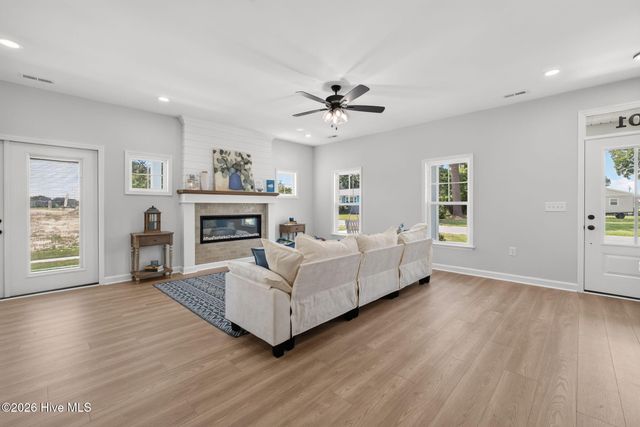101 Pearce Street, Princeton, NC 27569