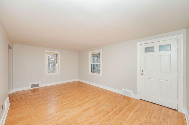 255 Melbourne Street, Portsmouth, NH 03801