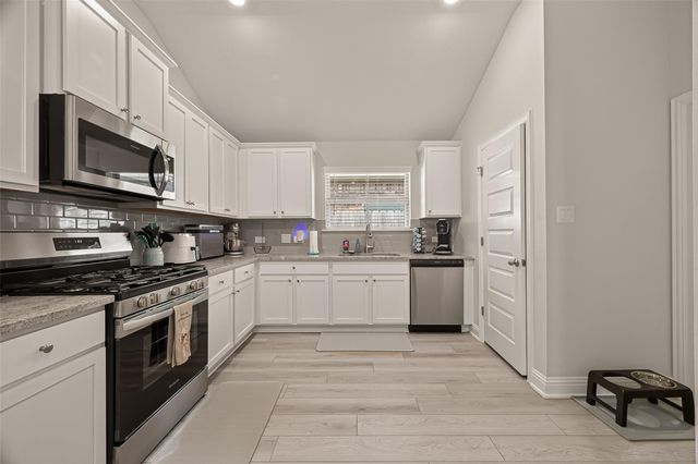 2605 Golden Palms, La Marque, TX 77568