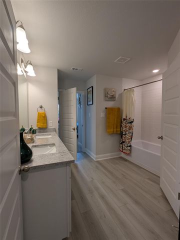 2605 Golden Palms, La Marque, TX 77568