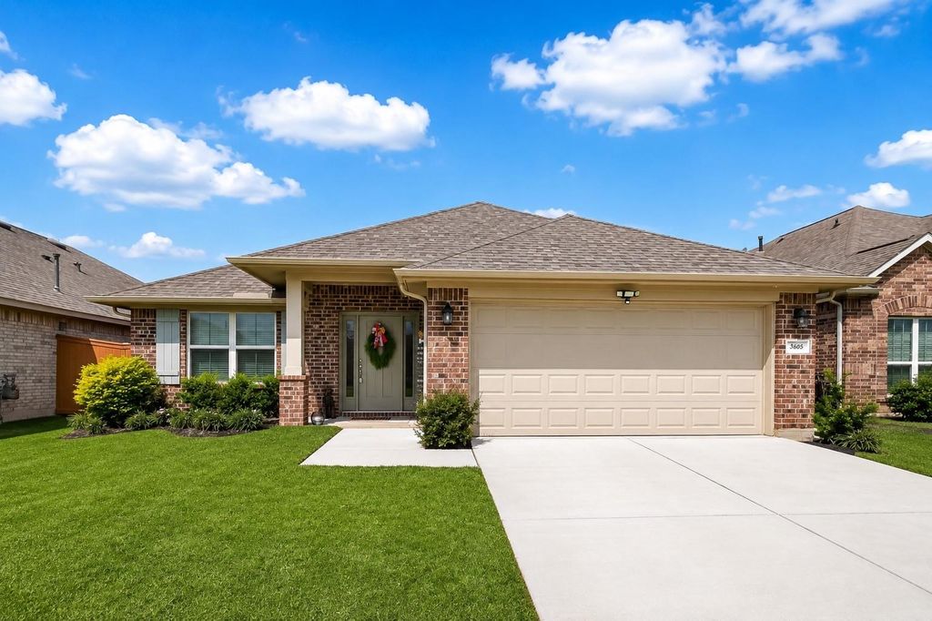 2605 Golden Palms, La Marque, TX 77568