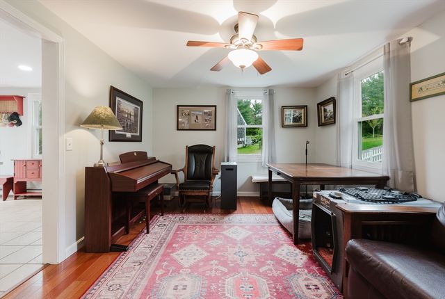 6 Michelle Lane, Mattapoisett, MA 02739