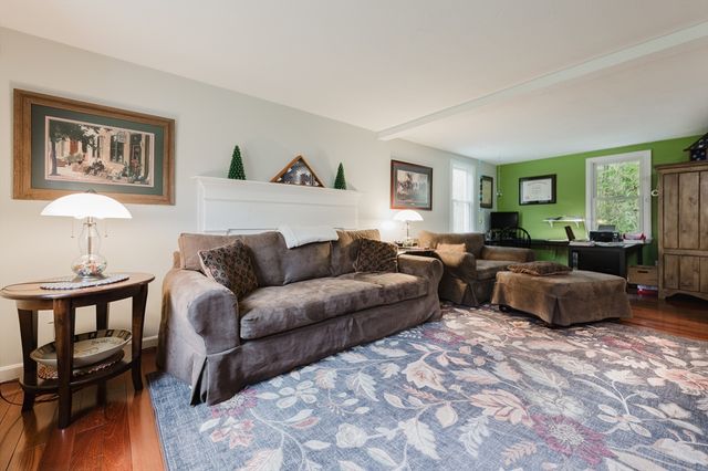 6 Michelle Lane, Mattapoisett, MA 02739