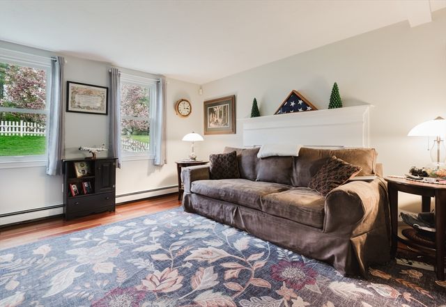 6 Michelle Lane, Mattapoisett, MA 02739