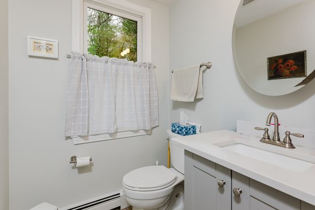 6 Michelle Lane, Mattapoisett, MA 02739