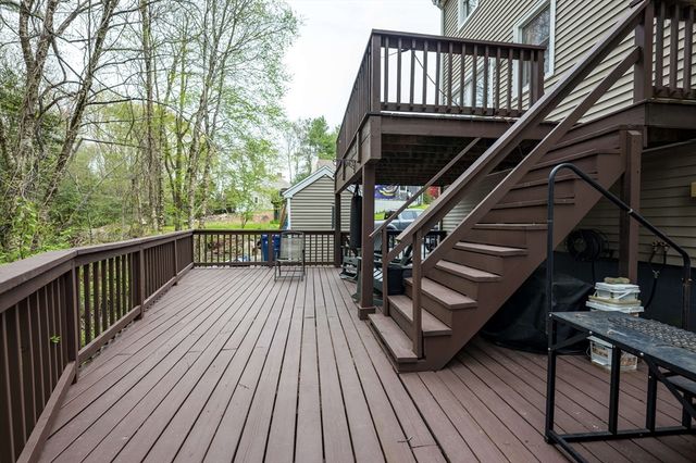 6 Michelle Lane, Mattapoisett, MA 02739