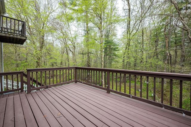 6 Michelle Lane, Mattapoisett, MA 02739