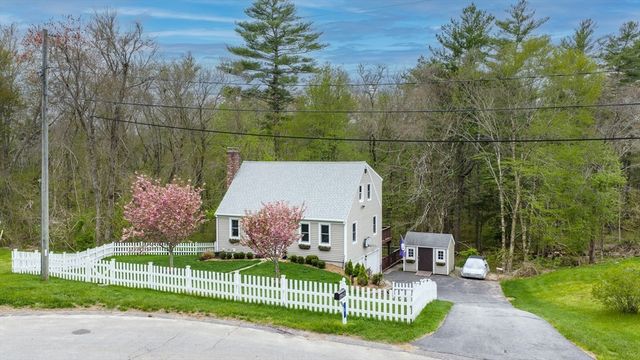 6 Michelle Lane, Mattapoisett, MA 02739