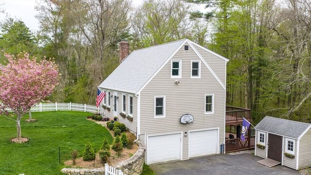 6 Michelle Lane, Mattapoisett, MA 02739