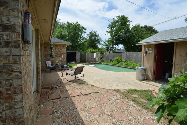 1306 Clearfield Drive, Cleburne, TX 76033