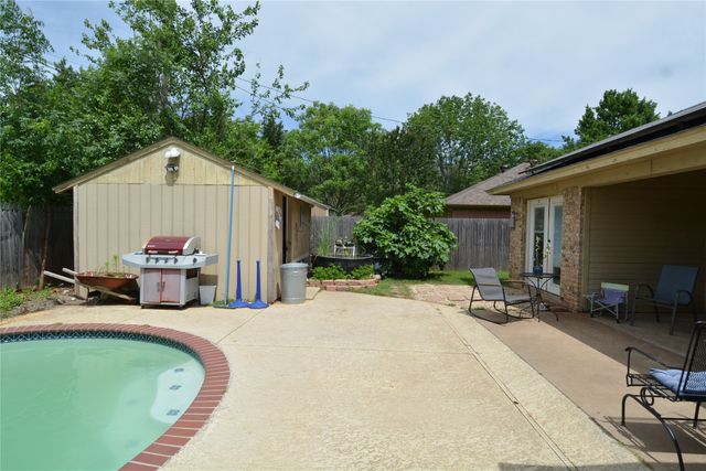 1306 Clearfield Drive, Cleburne, TX 76033