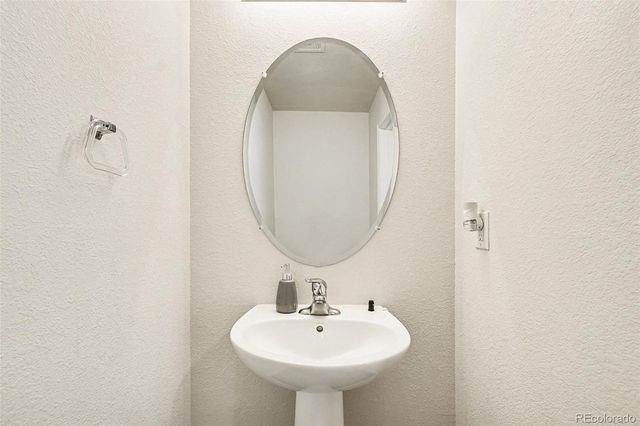 47373 Lily Avenue, Bennett, CO 80102