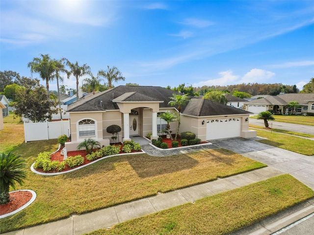 8704 CYPRESS LAKES BOULEVARD, New Port Richey, FL 34653