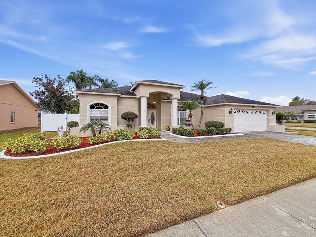 8704 CYPRESS LAKES BOULEVARD, New Port Richey, FL 34653