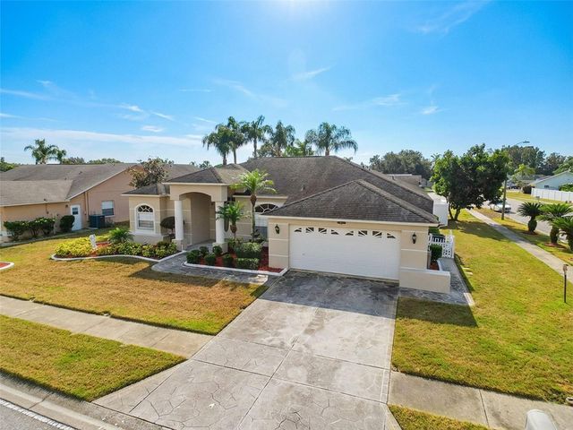 8704 CYPRESS LAKES BOULEVARD, New Port Richey, FL 34653