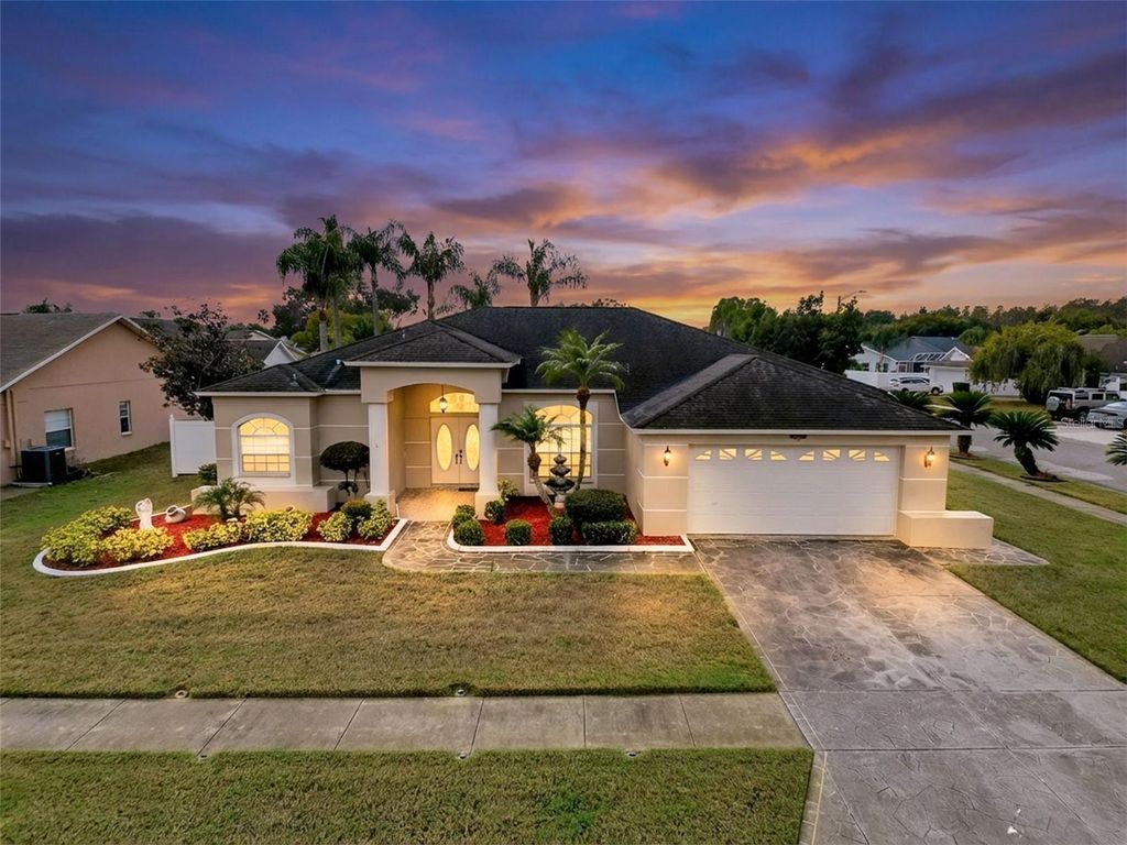 8704 CYPRESS LAKES BOULEVARD, New Port Richey, FL 34653