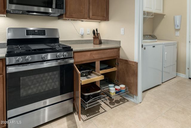 6749 W NOBLE PRAIRIE Way, Florence, AZ 85132