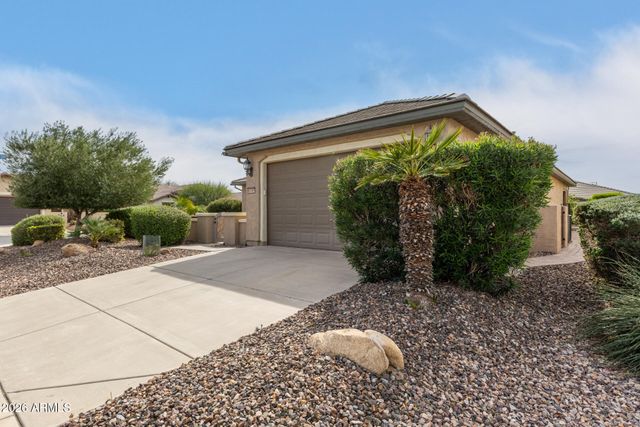 6749 W NOBLE PRAIRIE Way, Florence, AZ 85132