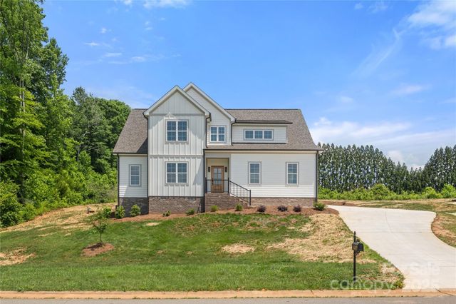 153 Summerlyn Drive, Mocksville, NC 27028