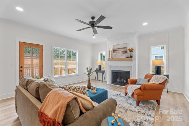 153 Summerlyn Drive, Mocksville, NC 27028