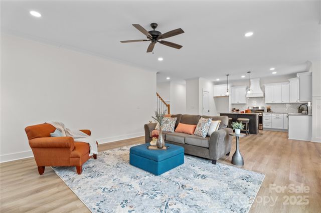 153 Summerlyn Drive, Mocksville, NC 27028