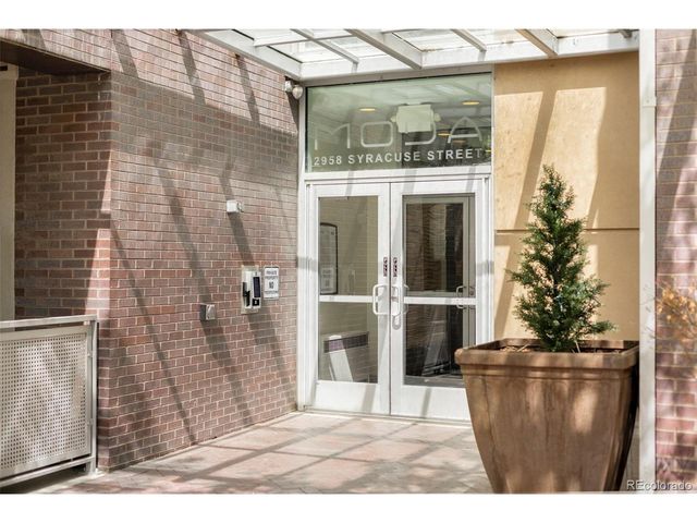2958 Syracuse St 406, Denver, CO 80238
