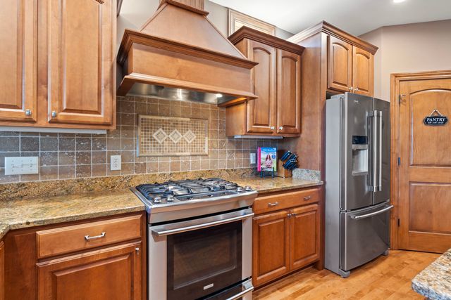 6507 Willow Court, Waterford, WI 53185