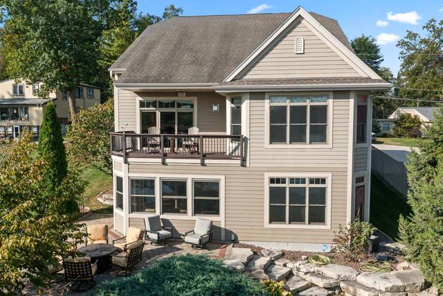 6507 Willow Court, Waterford, WI 53185