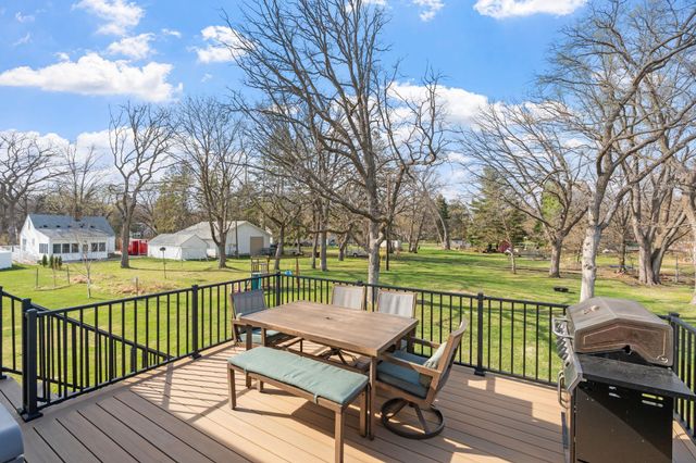 1851 102nd Avenue NW, Coon Rapids, MN 55433