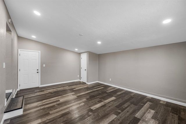 1705 NW 44th St, Lawton, OK 73505