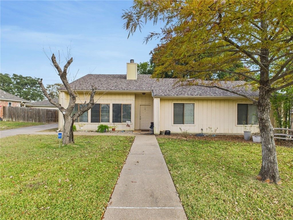 2504 Arbor Drive, Bryan, TX 77802