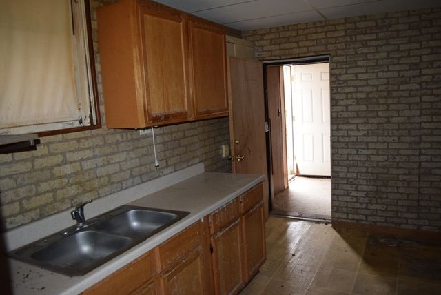 3240 S Parnell Avenue, Chicago, IL 60616