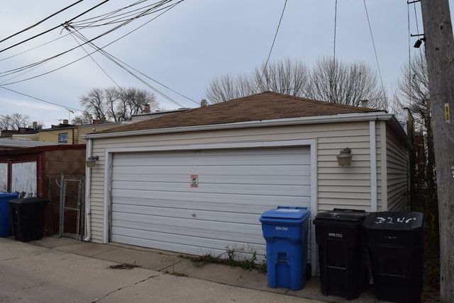 3240 S Parnell Avenue, Chicago, IL 60616