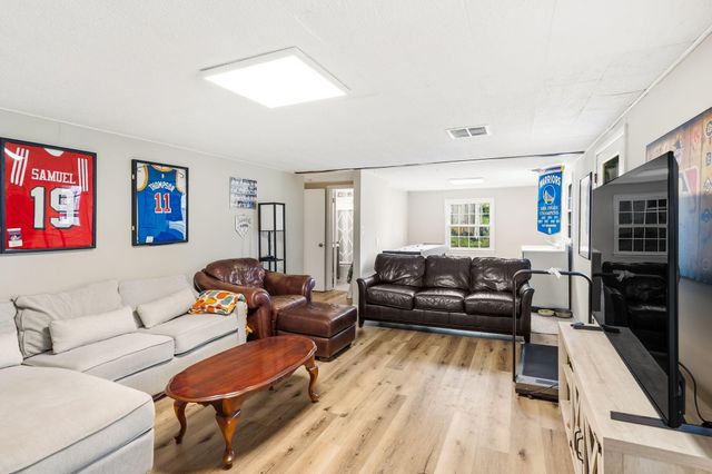 1639 HIGHRIDGE CIR, Columbia, MO 65203