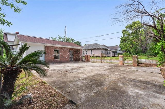 851 Marine Street, Mobile, AL 36604