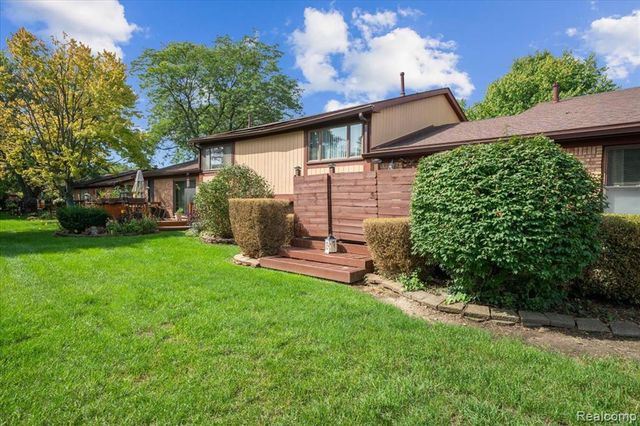 27867 Addelia Street, Warren, MI 48093