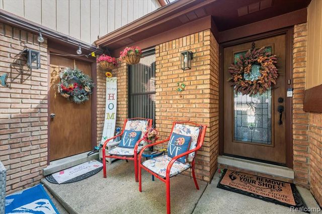 27867 Addelia Street, Warren, MI 48093