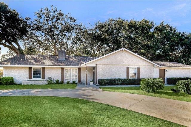 503 Marsh Circle, St Simons Island, GA 31522