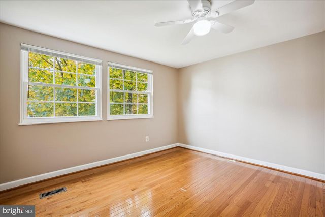 5519 WHITFIELD CT, Fairfax, VA 22032