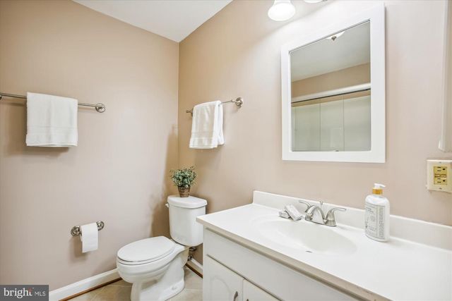 5519 WHITFIELD CT, Fairfax, VA 22032