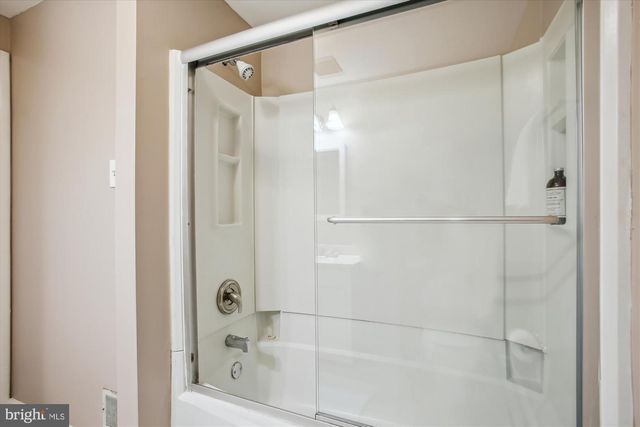 5519 WHITFIELD CT, Fairfax, VA 22032