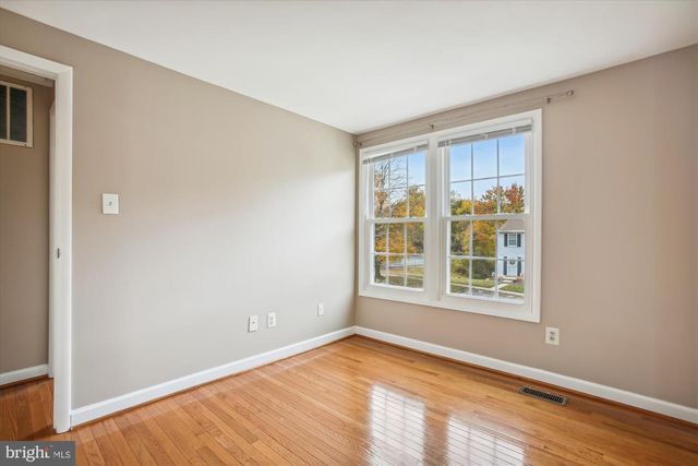 5519 WHITFIELD CT, Fairfax, VA 22032