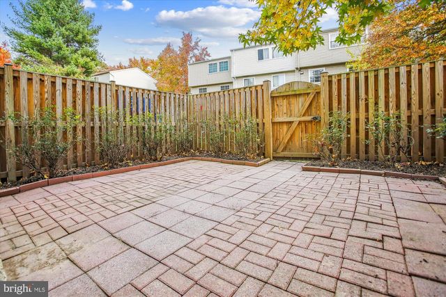 5519 WHITFIELD CT, Fairfax, VA 22032