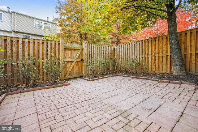5519 WHITFIELD CT, Fairfax, VA 22032