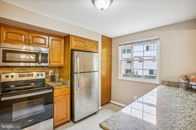 5519 WHITFIELD CT, Fairfax, VA 22032
