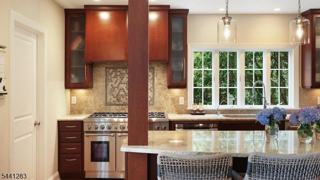 532 Kimball Turn, Westfield Town, NJ 07090