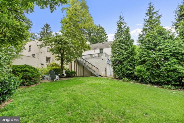 2589 RADCLIFFE RD, Broomall, PA 19008