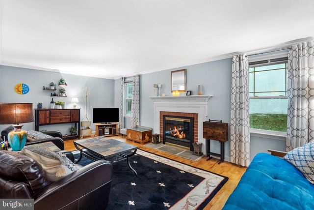 2589 RADCLIFFE RD, Broomall, PA 19008